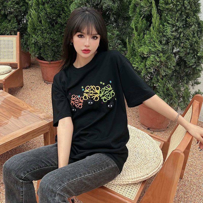 ロエベ 偽物『千と千尋の神隠し』ススワタリ アナグラム Tシャツ (コットン) lob44738